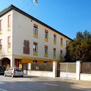 2* Fogadó Centro Della Famiglia
