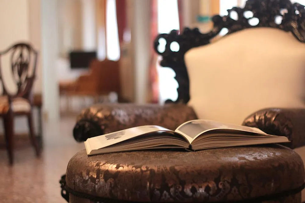 ** Bed & Breakfast Domus Dotti V Guest House Treviso Italy