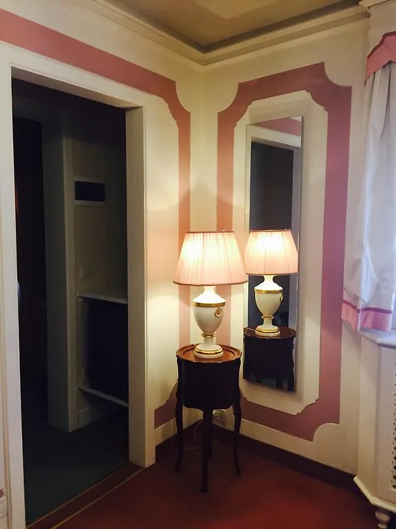 Domus Dotti V Guest House Treviso Italy